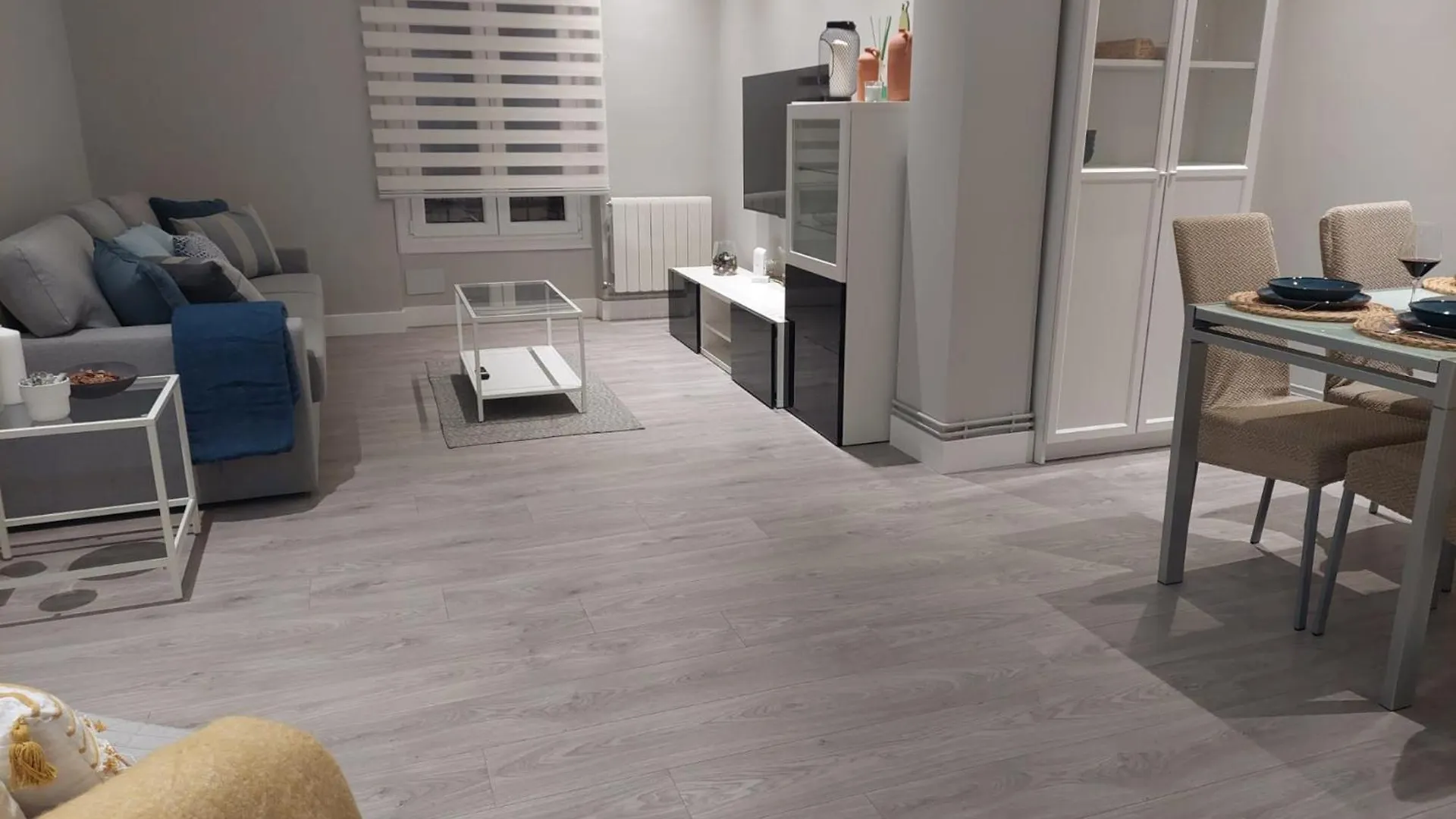 Nuevo, Casco Viejo, Mercado De La Ribera Bilbau Espanha